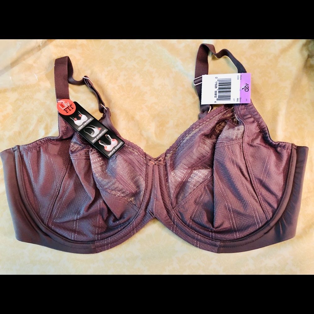 Bras! - Picture 3 of 8